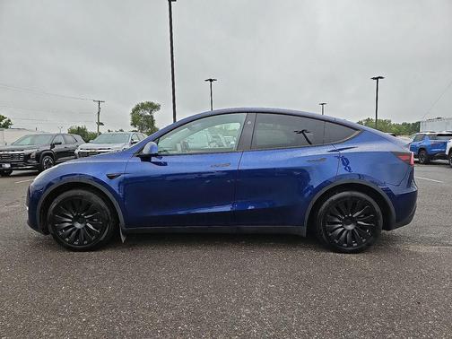 2024 Tesla Model Y Long Range Dual Motor All-Wheel Drive