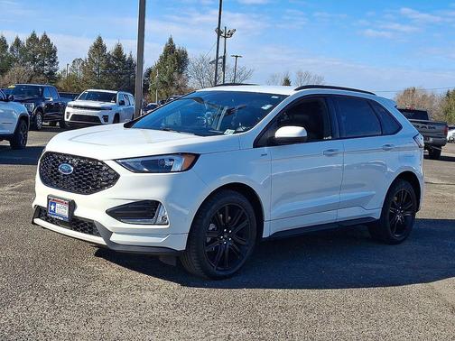2022 Ford Edge ST Line