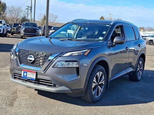 2022 Nissan Rogue SV