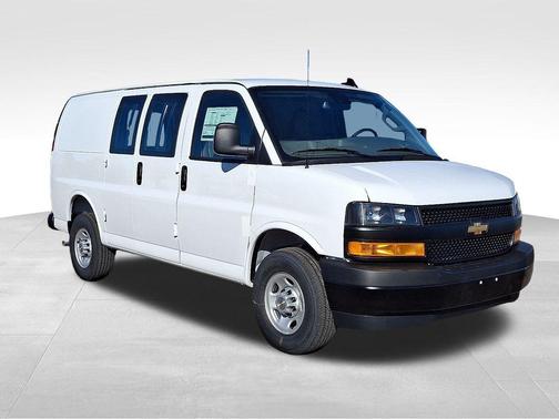 2025 Chevrolet Express 2500 RWD 2500 Regular Wheelbase WT