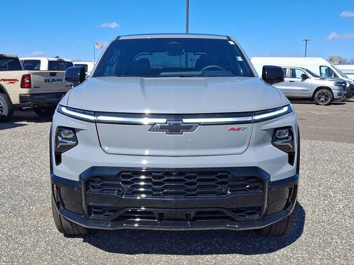 2025 Chevrolet Silverado EV RST