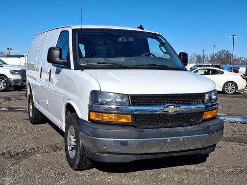 2024 Chevrolet Express 2500 RWD 2500 Regular Wheelbase WT