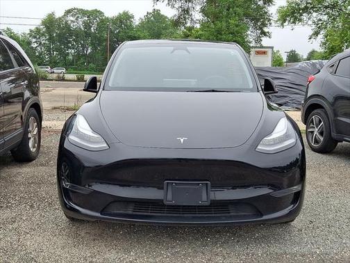 2023 Tesla Model Y Long Range Dual Motor All-Wheel Drive