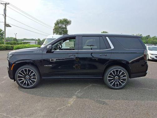 2025 Chevrolet Tahoe 4WD High Country