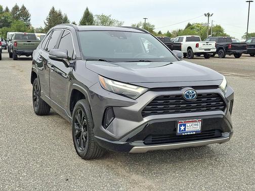 2022 Toyota RAV4 Hybrid SE