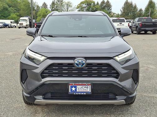 2022 Toyota RAV4 Hybrid SE