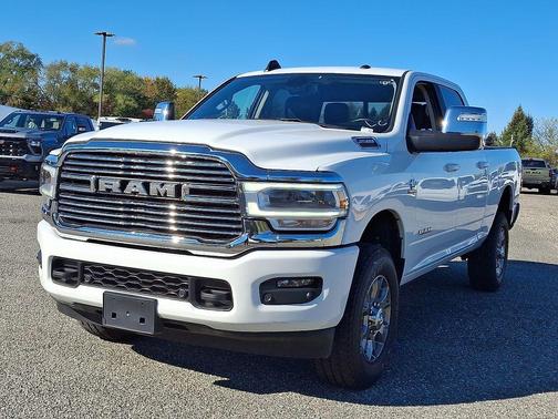 2024 RAM 2500 Laramie Crew Cab 4x4 6'4' Box