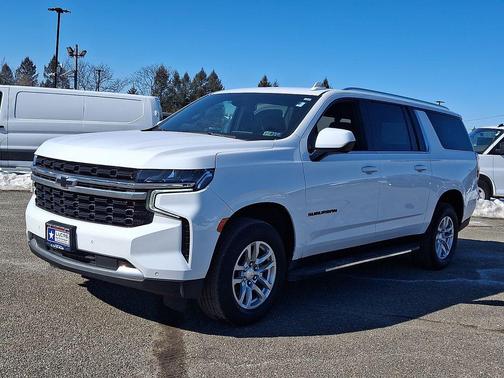 2023 Chevrolet Suburban LS