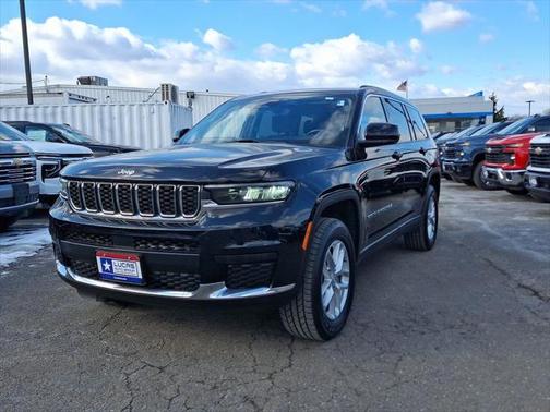 2022 Jeep Grand Cherokee L Laredo