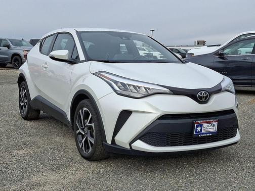2022 Toyota C-HR XLE