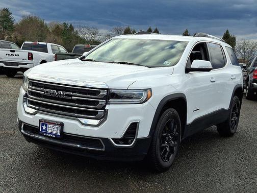 2023 GMC Acadia AWD SLT