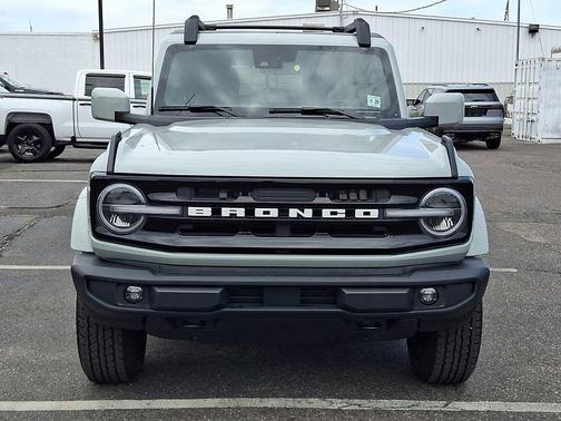 Cactus 2024 Ford Bronco Outer Banks