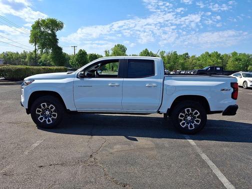 Summit White 2026 Chevrolet Colorado Z71