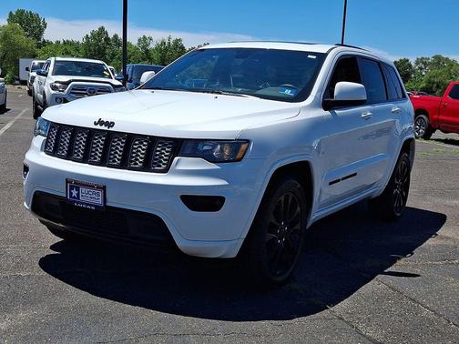 Bright White Clearcoat 2019 Jeep Grand Cherokee Altitude