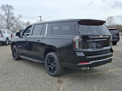 2025 Chevrolet Suburban Premier