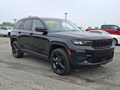 2022 Jeep Grand Cherokee Altitude