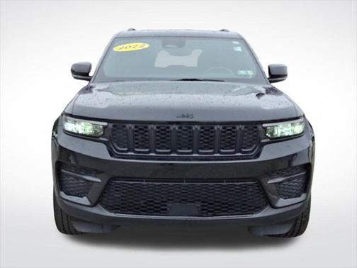 2022 Jeep Grand Cherokee Altitude