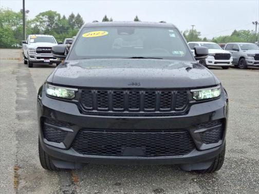 2022 Jeep Grand Cherokee Altitude