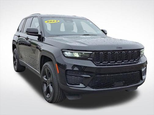 2022 Jeep Grand Cherokee Altitude