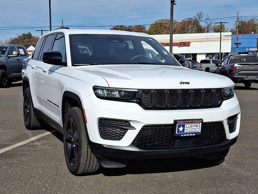 2023 Jeep Grand Cherokee Altitude