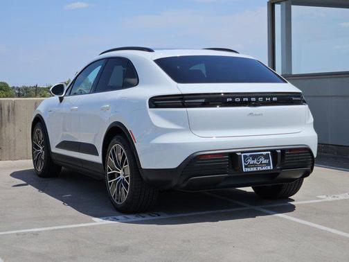 2025 Porsche Macan Electric
