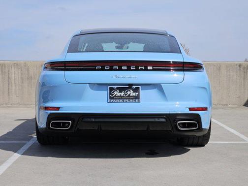 2026 Porsche Panamera RWD