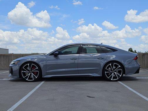 2021 Audi RS 7 4.0T