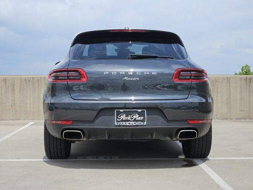 2018 Porsche Macan Base
