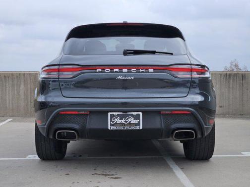 2025 Porsche Macan AWD
