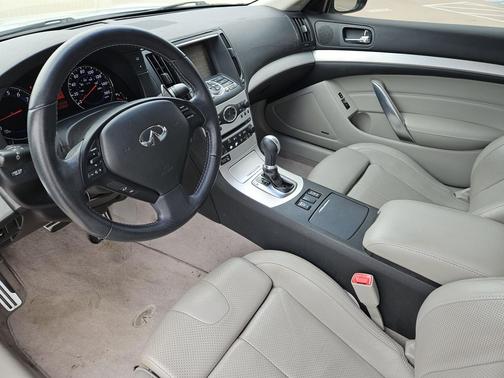 Liquid Platinum 2008 INFINITI G37 Journey
