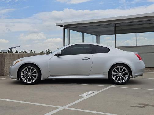 Liquid Platinum 2008 INFINITI G37 Journey