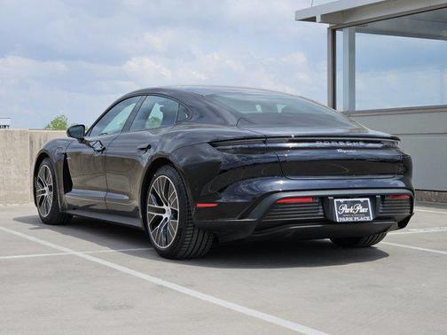 2025 Porsche Taycan RWD