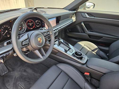 2024 Porsche 911 Carrera