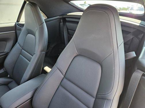 2024 Porsche 911 Carrera