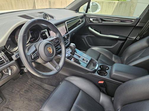 White 2023 Porsche Macan Macan