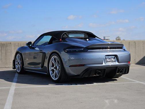 2025 Porsche 718 Spyder RS