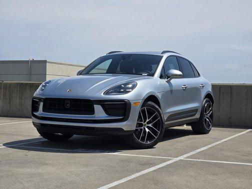 2025 Porsche Macan AWD