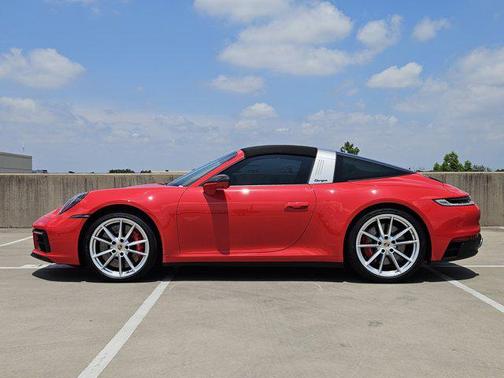 2024 Porsche 911 Targa 4 GTS