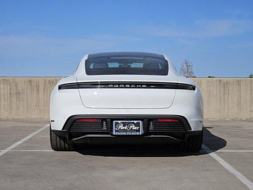 2025 Porsche Taycan RWD