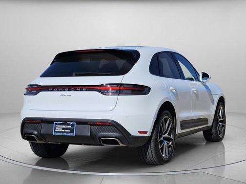 2025 Porsche Macan AWD