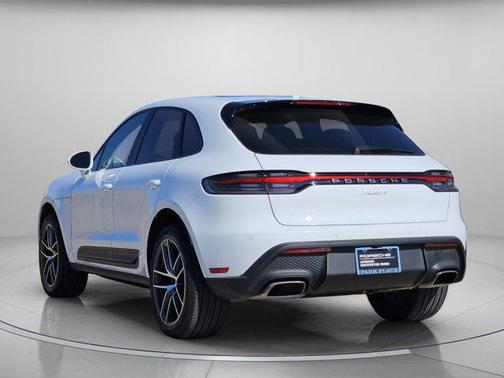 2025 Porsche Macan AWD