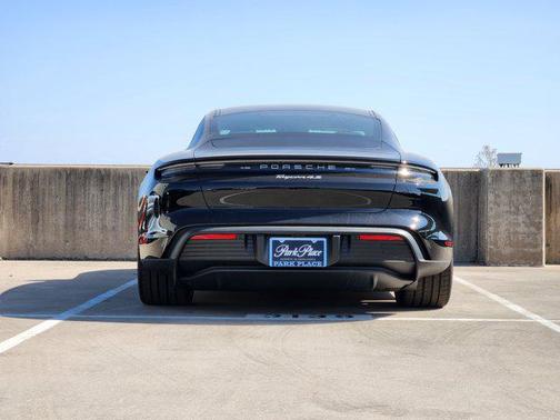 2025 Porsche Taycan 4S
