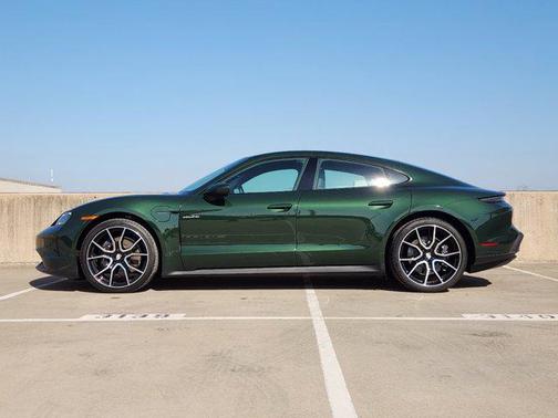 2025 Porsche Taycan RWD