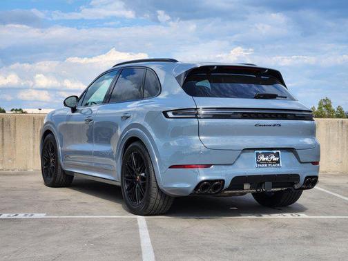 2026 Porsche Cayenne GTS