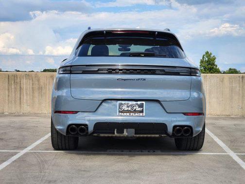 2026 Porsche Cayenne GTS