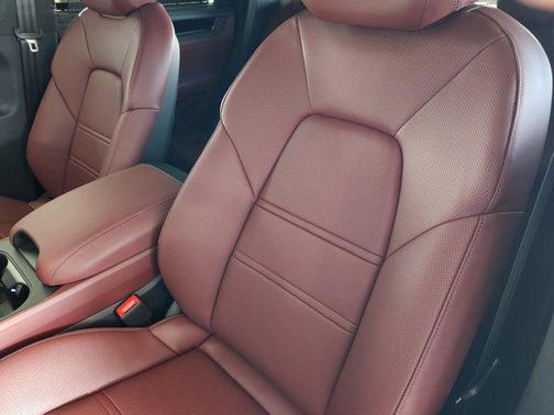 2026 Porsche Cayenne GTS