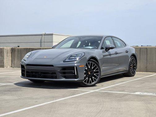 2025 Porsche Panamera RWD
