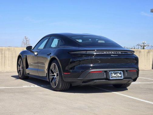 2025 Porsche Taycan RWD