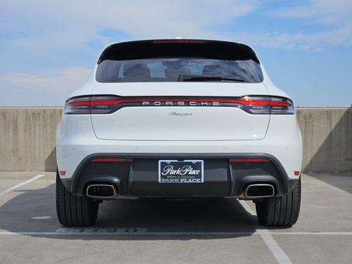 2025 Porsche Macan T