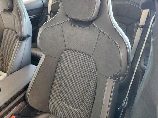 2026 Porsche Taycan GTS